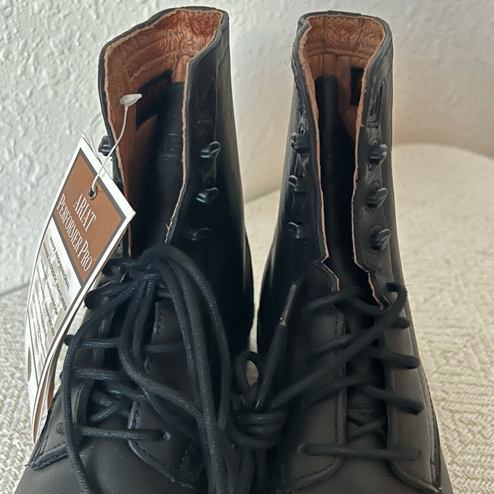 New! Ariat Scout Paddock Black Combat Boots Size 6 - Picture 2 of 7